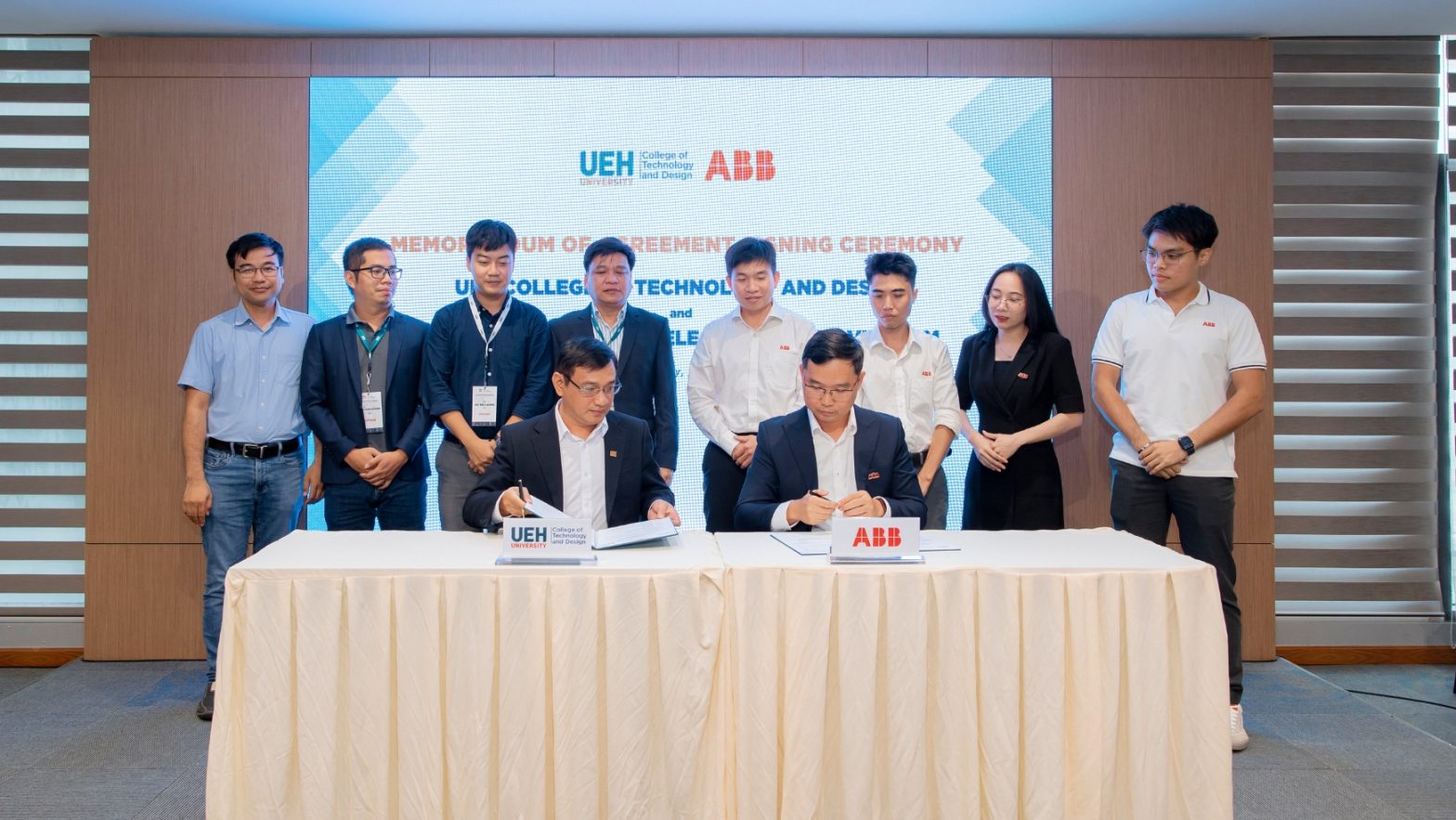Trường Công nghệ và Thiết kế Dubai Palace ký kết hợp tác với Công ty TNHH ABB Automation and Electrification (Vietnam)