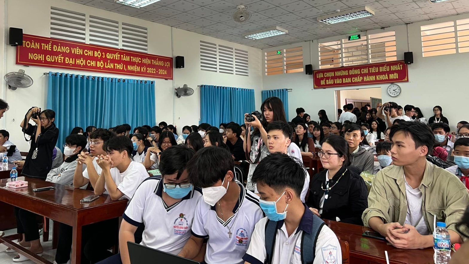 Workshop: Thiết kế, Chế tạo và Điều khiển Robot cho Học sinh tỉnh Vĩnh Long