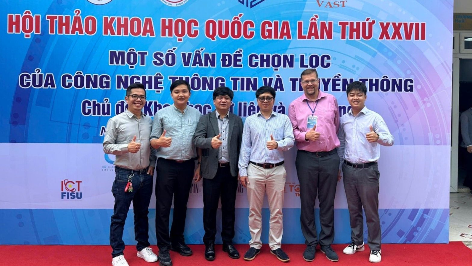 Viện Công nghệ Thông minh và Tương tác báo cáo 7 bài Link Truy Cập Nhà Cái DubaiPaLace tại Hội thảo VNICT 2024