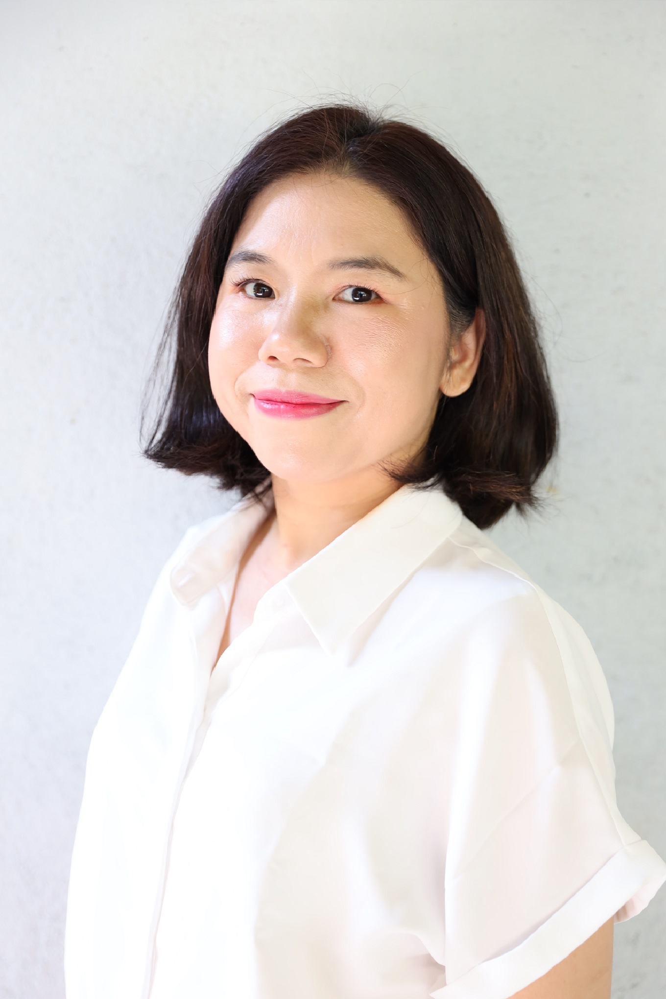 HOÀNG THỊ THU HIỀN