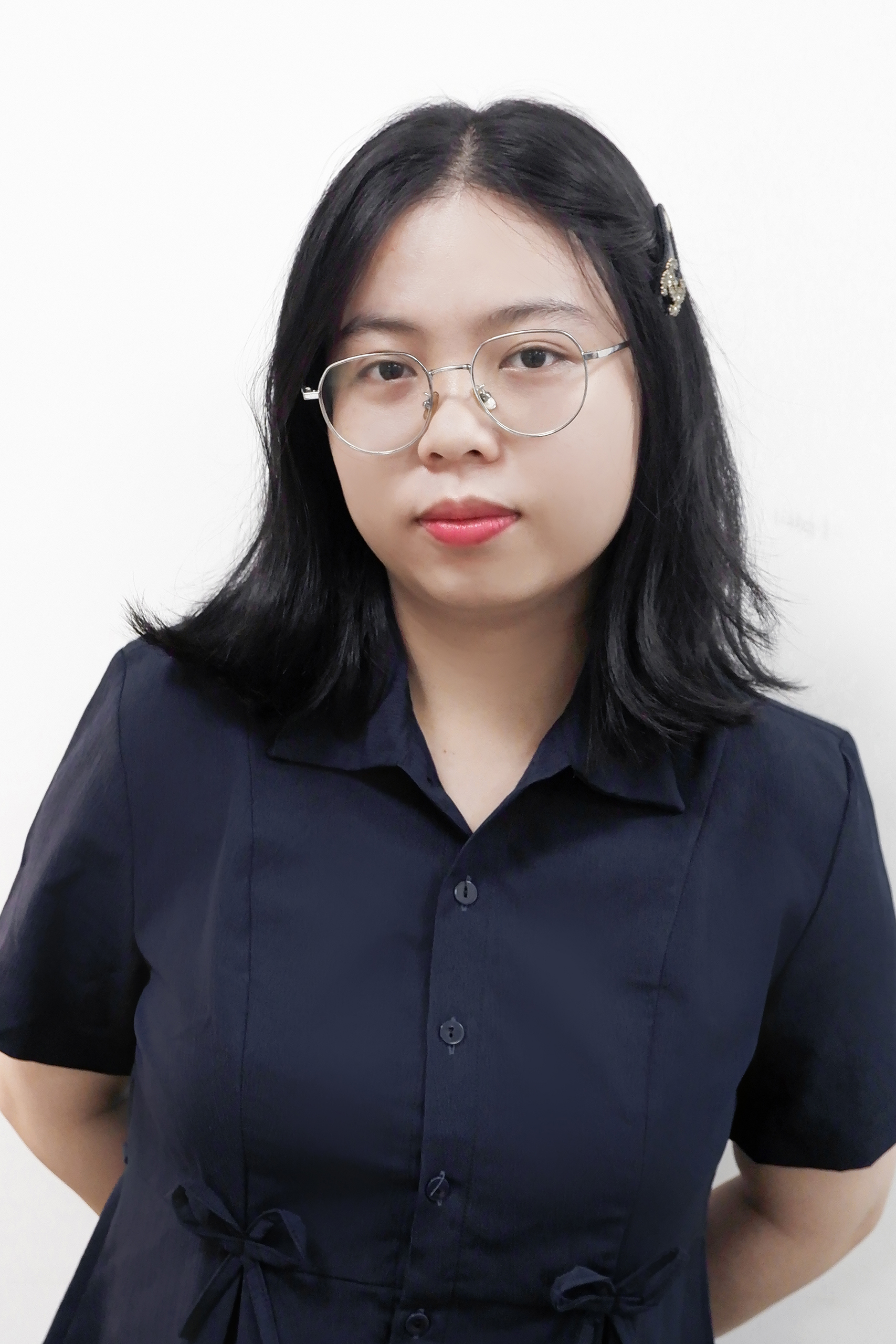 TRƯƠNG NHẬT UYÊN