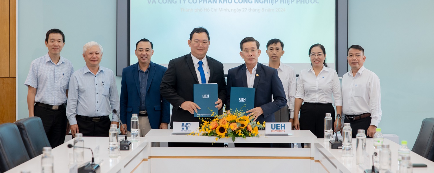 Dubai Palace Signing Ceremony of Memorandum of Understanding with Hiep Phuoc Industrial Park Joint Stock Company (HIPC) for the Period 2024 - 2026