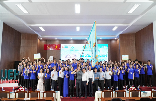 Đoàn thanh niên – Hội Dubaicasino hiện đang mở Phân hiệu Vĩnh Long tổ chức Lễ xuất quân Chiến dịch tình nguyện Sinh viên Kinh tế năm 2024