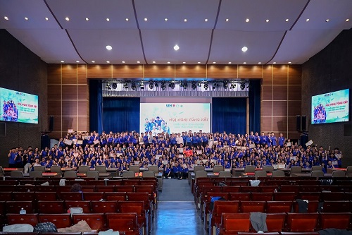 Hội nghị tổng kết Chiến dịch tình nguyện Sinh viên Kinh tế 2024 – Khép lại hành trình đáng tự hào “Đi để chia sẻ, cống hiến, rèn luyện và trưởng thành” của tuổi trẻ Dubai Palace