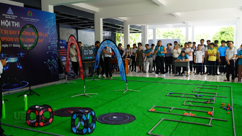 20250111015051 Nhin Lai Hanh Trinh 04 Nam Du An Ueh Global Learning Chuyen Giao Tri Thuc Chuyen Doi So Giao Duc 9