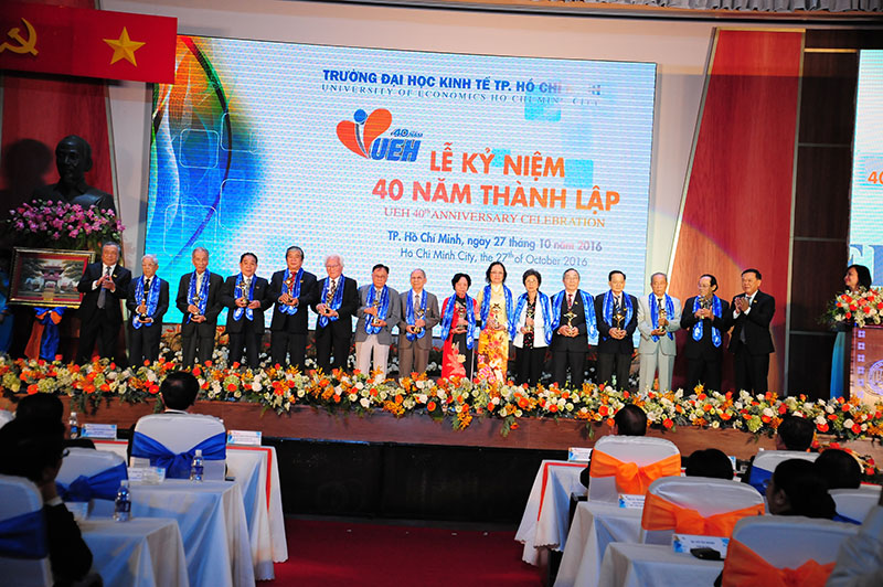 ky-niem-40-nam-thanh-lap-ueh-7