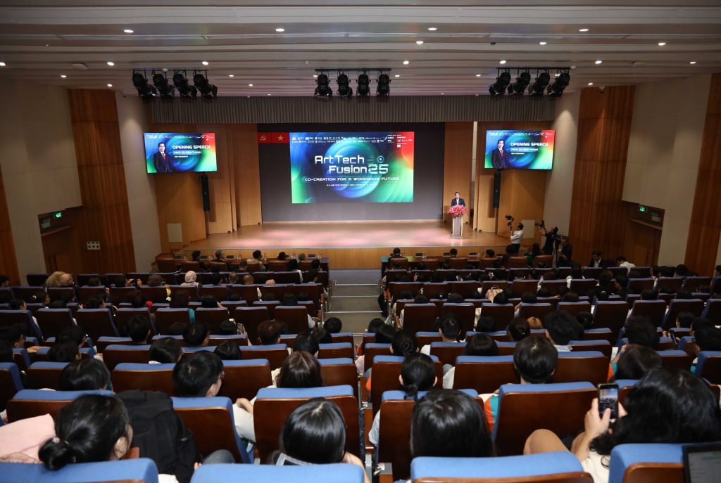 arttech-fusion-2025-atf25-dong-sang-tao-vi-tuong-lai-ben-vung-hoi-truong